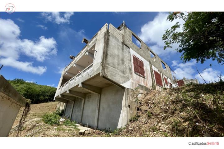 Multi-family in Villa Borinquen, Vieques