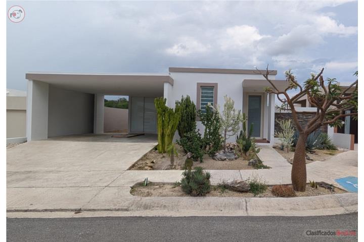 House in Villas del Prado, Juana Díaz
