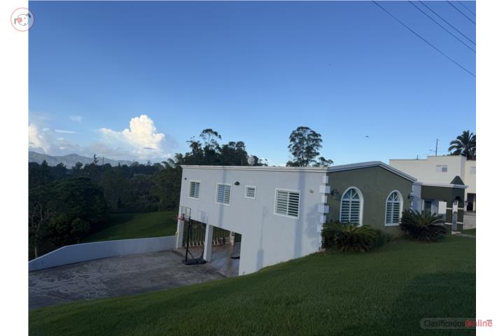 Se vende casa en Cidra .Colinas de Monticello