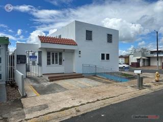 LEVITTOWN COMERCIAL (ESQUINA, POR TA...