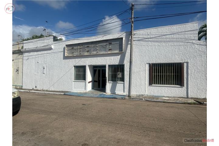 Arecibo Pueblo, Local Comercial