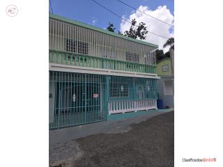 Se vende casa en Lares , 2cuartos,2 b...