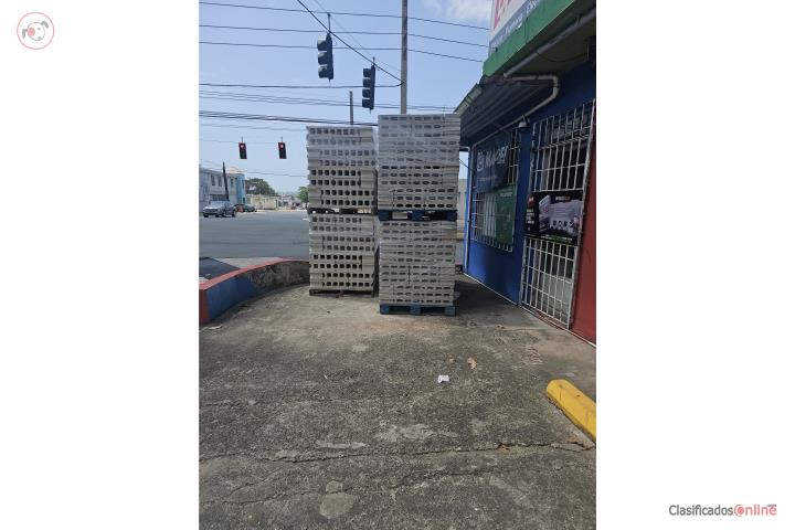 Ferretería se vende la llave