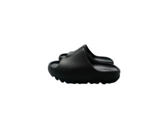 yeezy slides size 3y