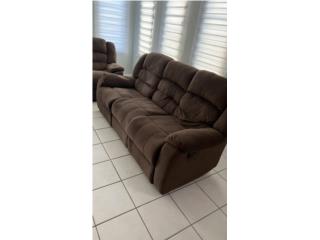 Adjuntas Puerto Rico Verjas PVC, Love seat y sofa reclinable como nuevos