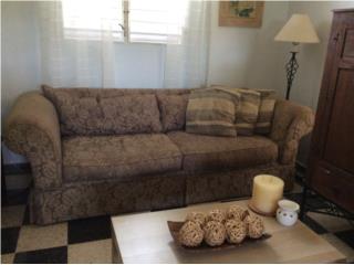 Muebles en buenas condiciones.