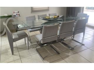 Mesa de Comedor y Sillas, Puerto Rico
