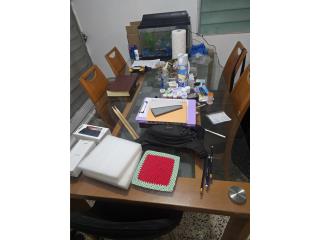 Se vende juego comedor con sus 4 sillas, Puerto Rico
