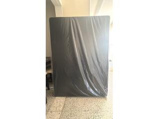 Box Spring con Frame de cama incluido 