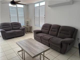 Se vende Sofa y Loveseat Gris Reclinables
