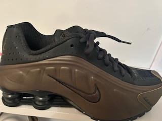 tenis de dama Shox R4 size 7 nuevos $60 , Puerto Rico