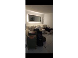 Sofa seccional y espejo con luces leds 