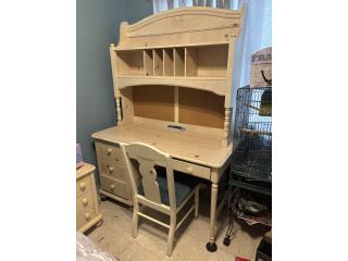 Escritorio crema madera