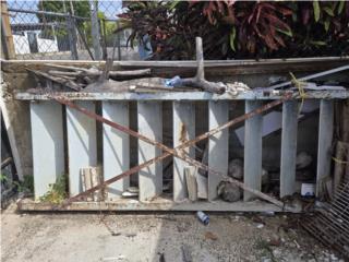 Escalera en hierro para conectar al techo fij