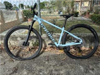 Tres bicicletas SPECIALIZED 