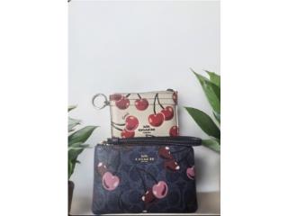 Tarjetero y Wristlet Coach 