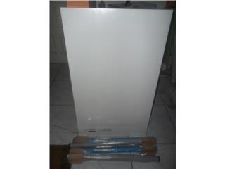 Mesa IKEA sin usar para escritorio 