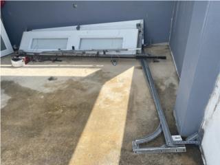 Puerta de garage con motor.