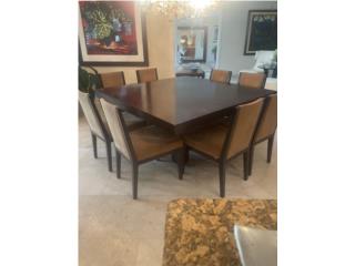 MESA DE COMEDOR Y 8 SILLAS 63