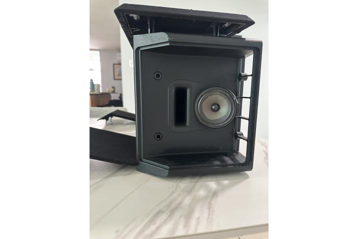Vendo un par de Bocinas Bose 301 Serie IV
