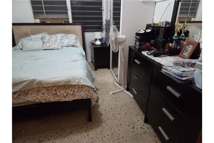 Se vende juego de cuarto queen