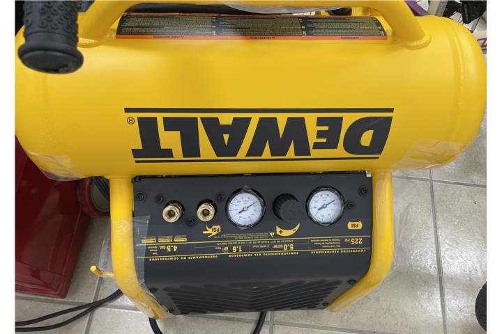 Compresor Dewalt 4.5 galones