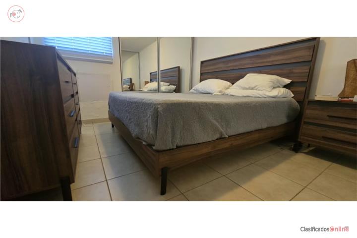 Moderno juego de cuarto King + Matress Casper, Puerto Rico