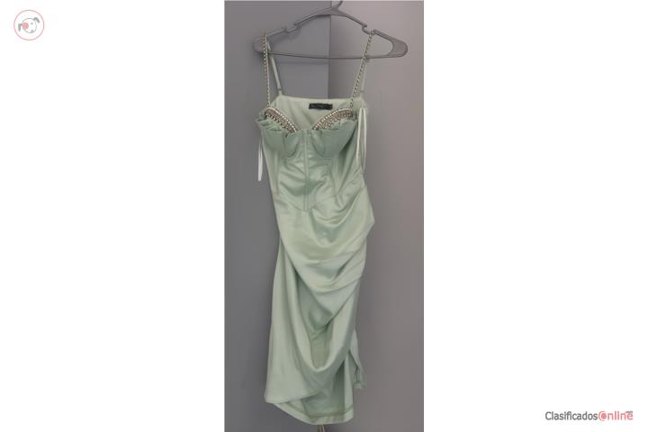 Traje Size Large, Puerto Rico
