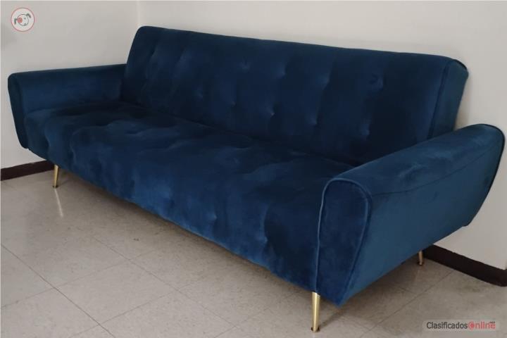 LUJOSO FUTON , Puerto Rico