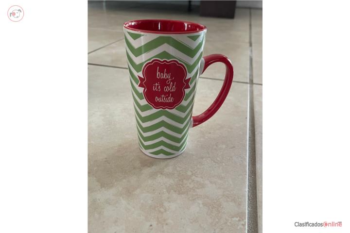 Taza de Navidad moderna, Puerto Rico