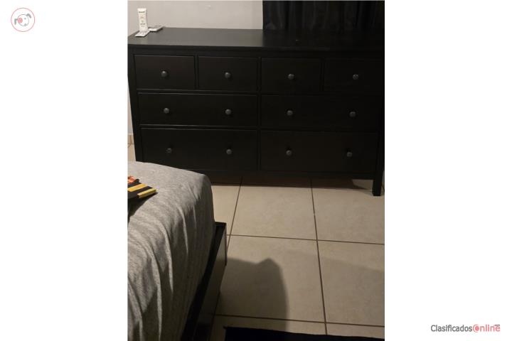Gavetero Ikea y cama full, Puerto Rico