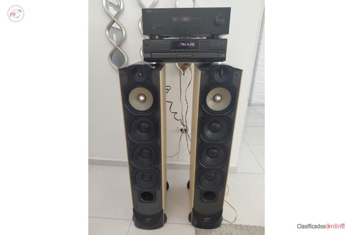 Yamaha con cd de 5, Puerto Rico