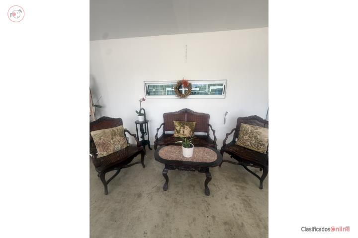 Juego de sala antiguo , Puerto Rico