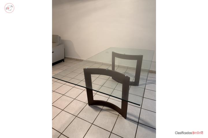 Mesa de comedor en cristal (sin sillas), Puerto Rico