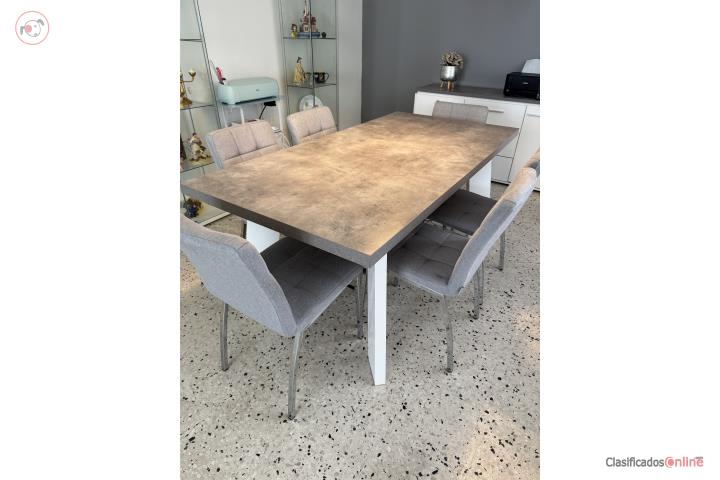 Comedor con 5 sillas, Puerto Rico