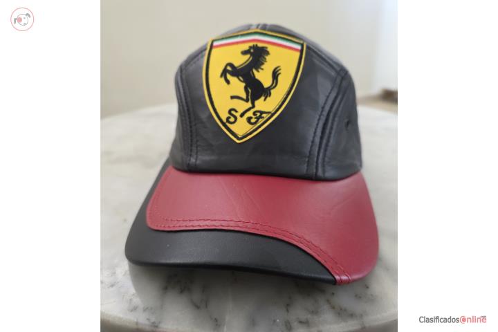 Gorra de cuero con Parcho de Ferrari , Puerto Rico