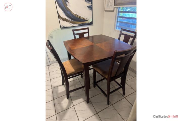 Mesa de comedor, Puerto Rico