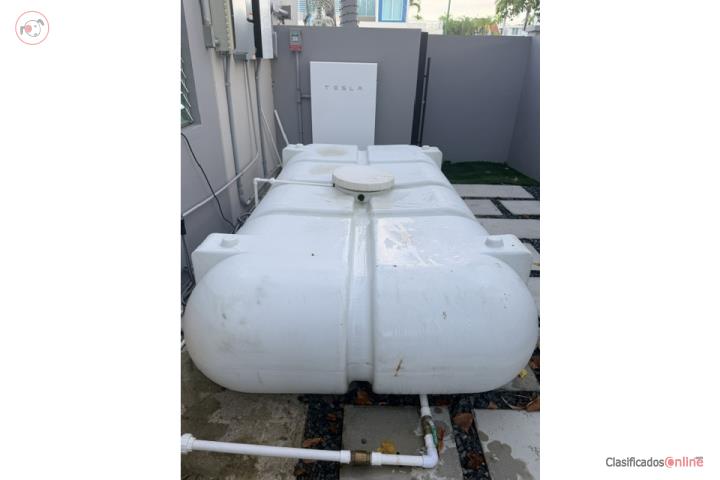 Tanque de agua de 600-700 Galones, Puerto Rico