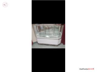 Vitrina de esquina de cristal, Puerto Rico