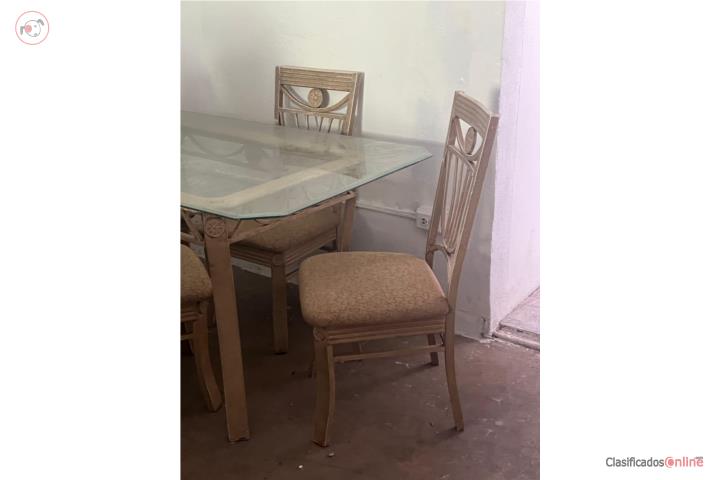 Juego de comedor, Puerto Rico