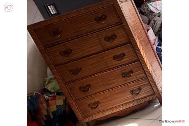 Chest debhombre 5 hartas en rattan con tope c, Puerto Rico