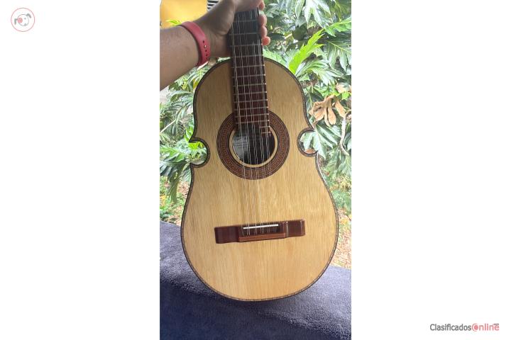 Cuatro puertorriqueño , Puerto Rico