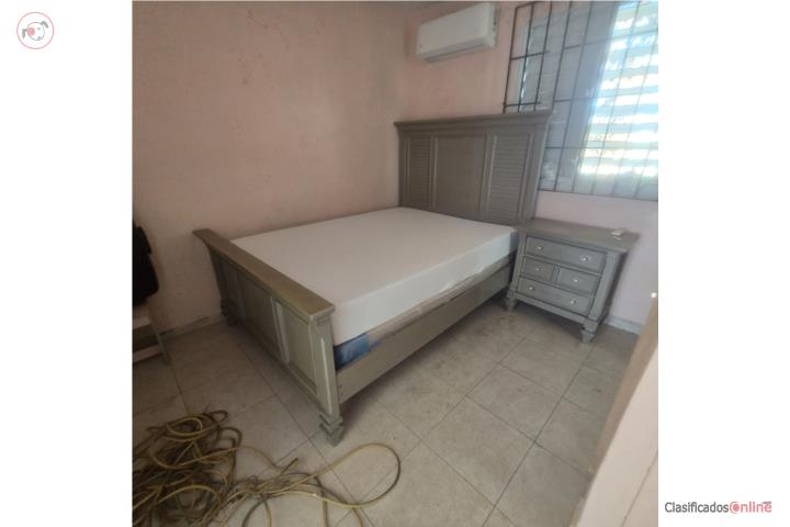 Cama Queen con Espaldar como nueva, Puerto Rico