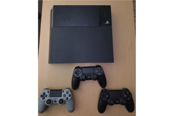 Consola Playstation 4 con juegos en venta