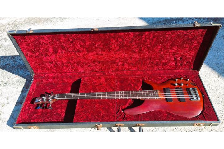 Bajo electrico Ibanez SR505 (2010)