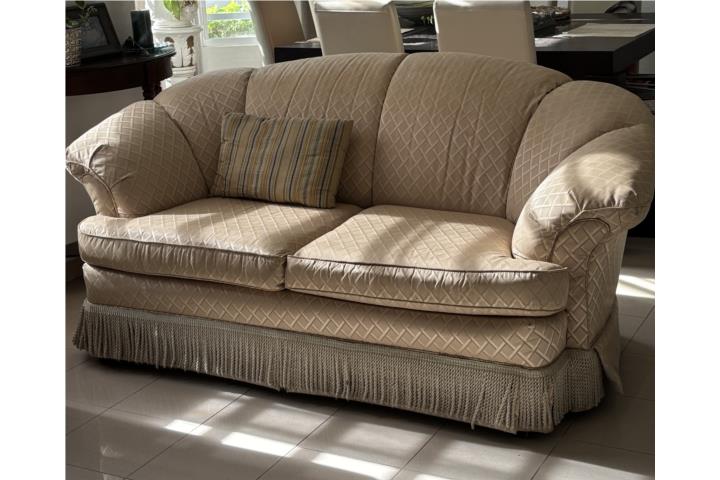 Loveseat , Puerto Rico