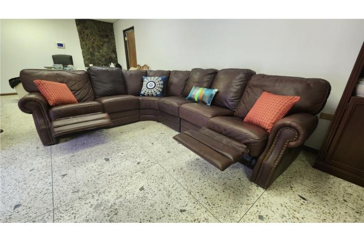 Sofa seccional en cuero, Puerto Rico