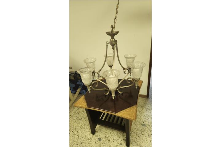 Lámpara Chandelier, Puerto Rico