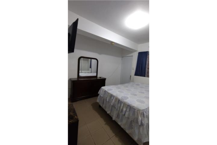 SE VENDE JUEGO DE CUARTO QUEEN , Puerto Rico