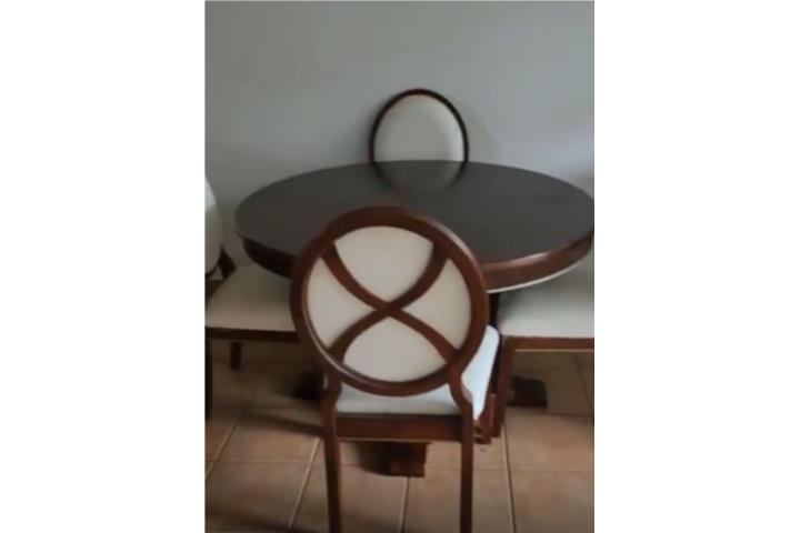 Gratis Sofa Love Seat y juego de comedor , Puerto Rico